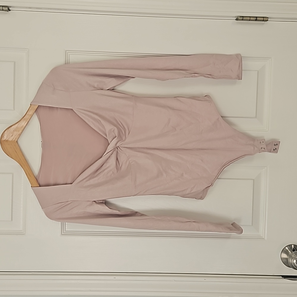Body contour suit